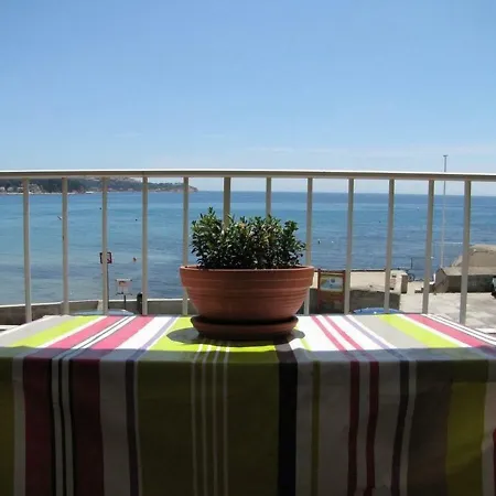 Mar-vivo Beach * La Seyne-sur-Mer